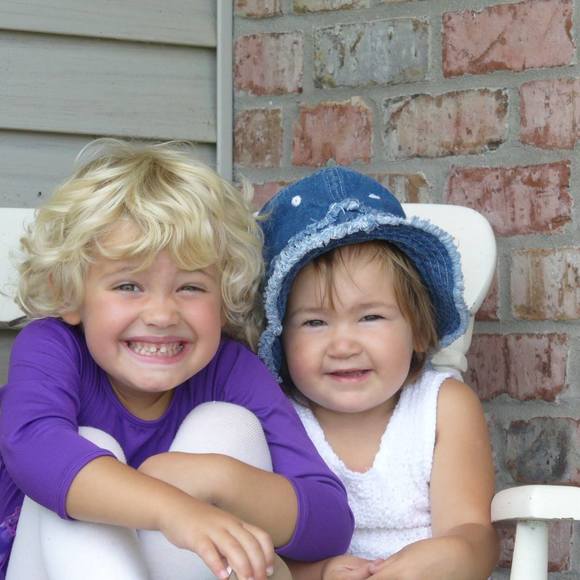 Meet your Posher, Julie - Picture 1 of 1